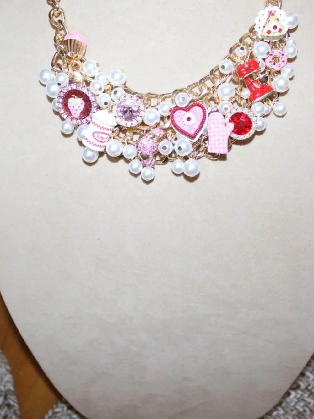 NWT Betsey Johnson Baking Bib Necklace and matching Bracelet FABULOUS!! - Picture 4 of 13